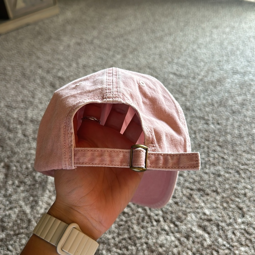 Pink baseball hat - Picture 3 of 3